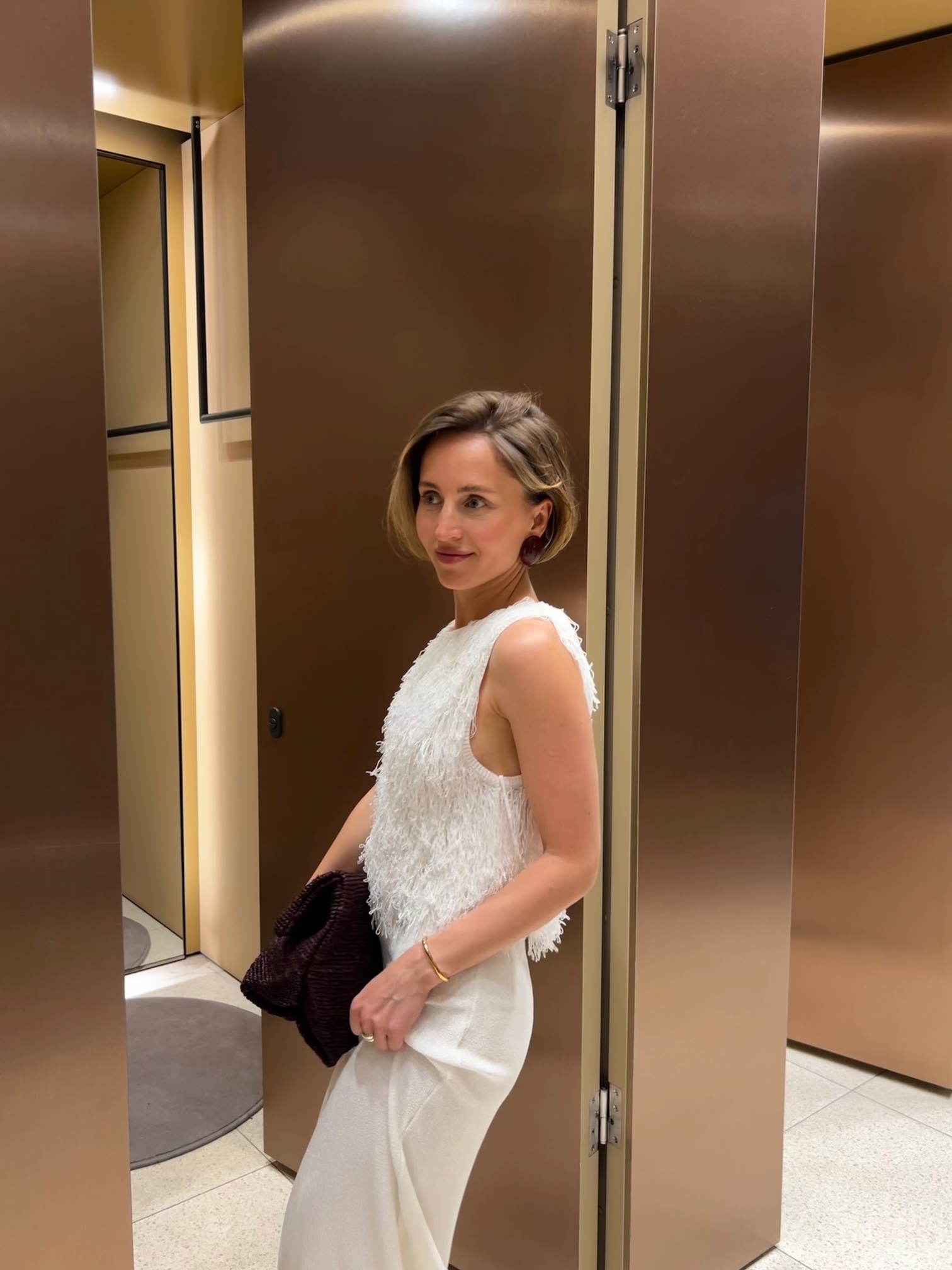 Anna — Personal Shopping, look 1